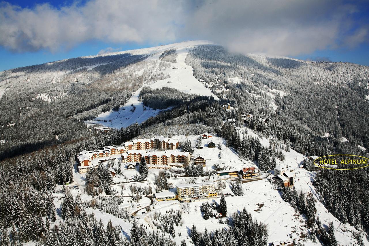 Hotel Alpinum Treffen Eksteriør bilde