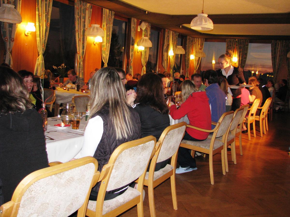 Hotel Alpinum Treffen Eksteriør bilde