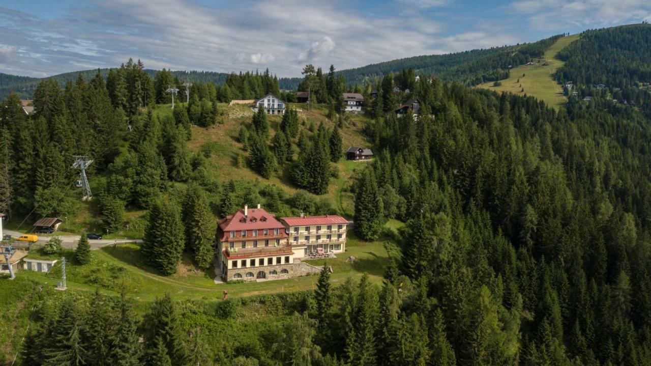 Hotel Alpinum Treffen Eksteriør bilde