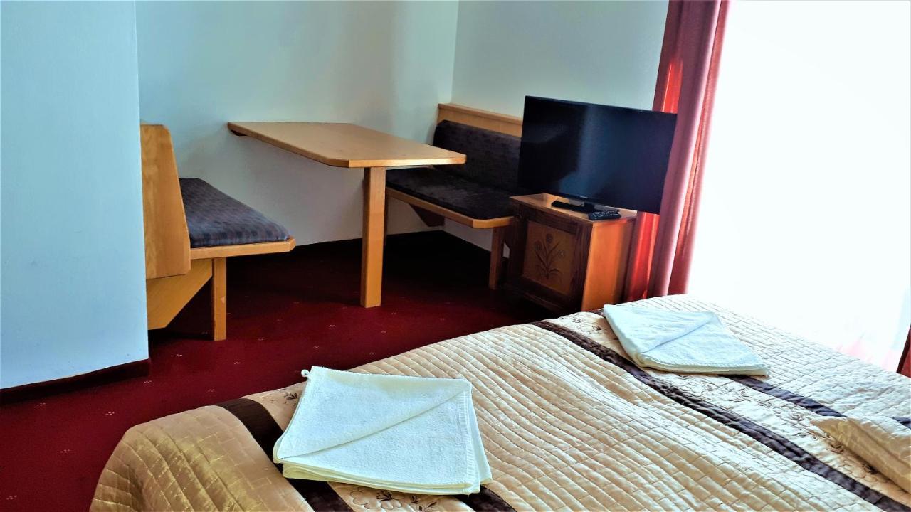 Hotel Alpinum Treffen Eksteriør bilde