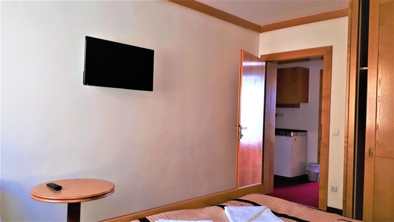 Hotel Alpinum Treffen Eksteriør bilde